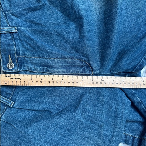 Vintage Dockers JORTS Size 34 - Picture 7 of 8